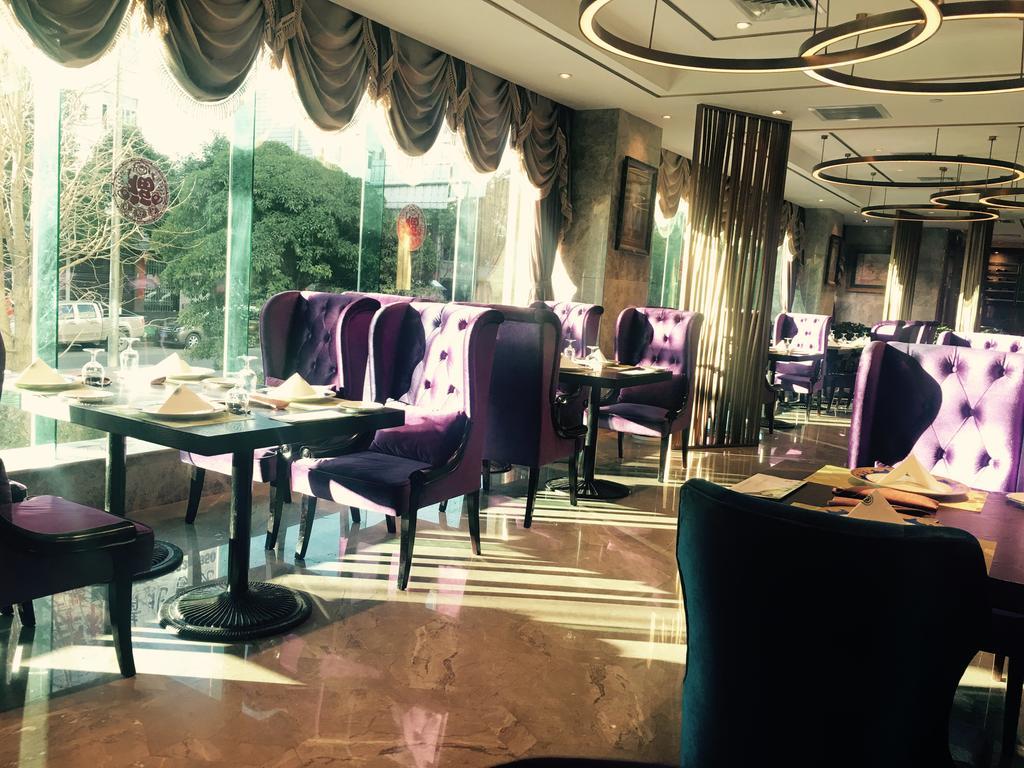 Dynasty International Hotel Kunming Exterior foto